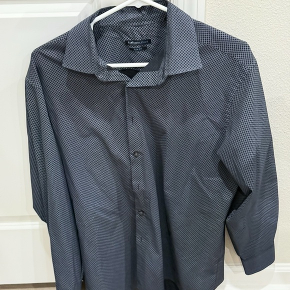 Bundle of 2: Blue Button Downs - XL - Picture 3 of 3